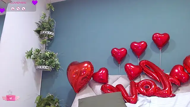 Snapshot of SharisWillian chatting on February 2025 08:21:01 AM SharisWillian online show from February 2025 08:21:01 AM