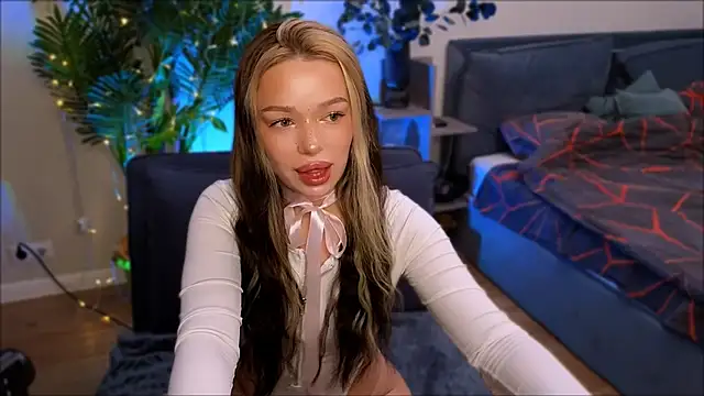 Lily Yin online show from February 2025 05:58:01 AM