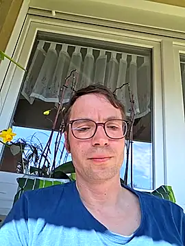 Schnubby1 online show from April 2026 01:27:01 PM