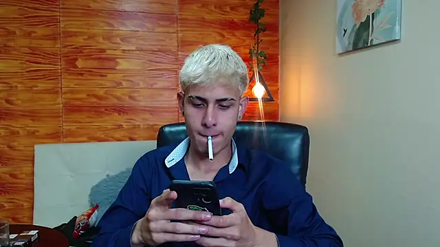 Bastiaan 28 online show from December 2024 02:26:01 AM