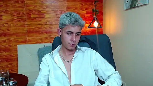 Bastiaan 28 online show from December 2024 02:53:02 AM