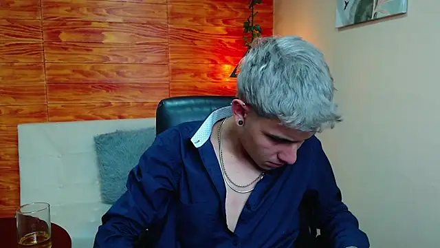 Bastiaan 28 online show from December 2024 01:07:01 AM