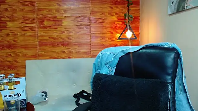 Bastiaan 28 online show from December 2024 06:17:02 AM