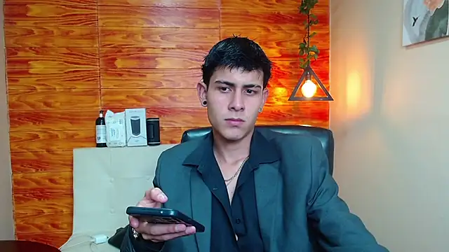 Bastiaan 28 online show from January 2025 09:57:01 PM