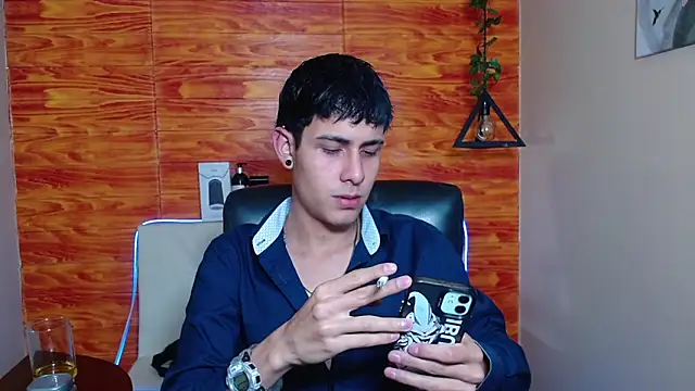 Bastiaan 28 online show from January 2025 04:22:02 AM