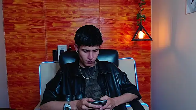 Bastiaan 28 online show from January 2025 04:02:02 AM