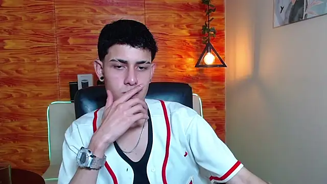 Bastiaan 28 online show from January 2025 06:28:02 AM