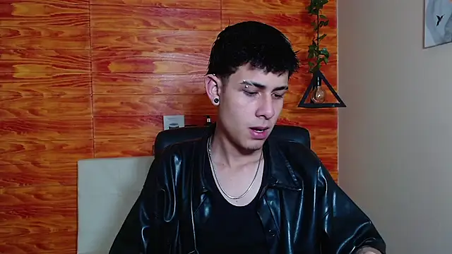 Bastiaan 28 online show from February 2025 04:05:01 AM