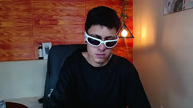 Bastiaan 28 online show from February 2025 07:29:01 AM