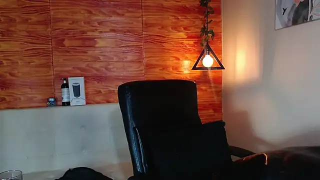 Bastiaan 28 online show from February 2025 06:22:02 AM