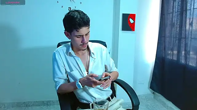 Bastiaan 28 online show from September 2025 06:53:01 PM