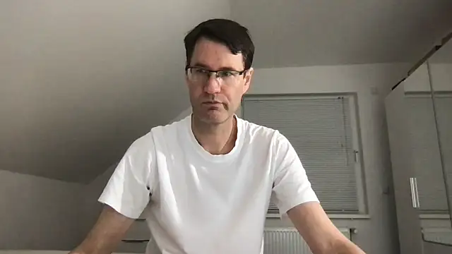 zxzx cam1 online show from December 2025 06:01:02 PM