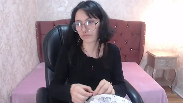 Snapshot of charlottemoonxz chatting on March 2025 05:33:01 PM charlottemoonxz online show from March 2025 05:33:01 PM