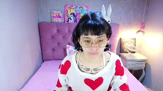 charlottemoonxz online show from March 2026 07:08:01 PM