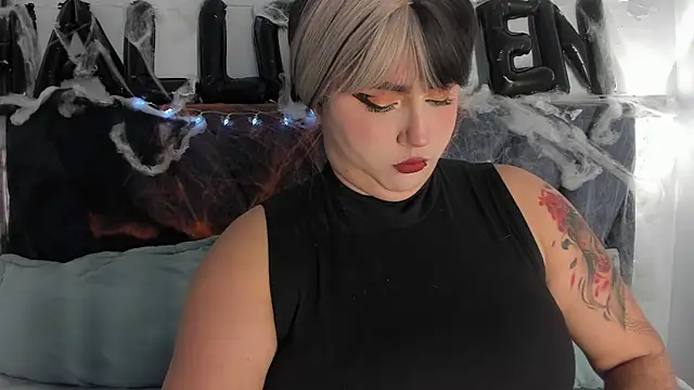 Karmilla Rosse online show from October 2025 10:27:02 AM