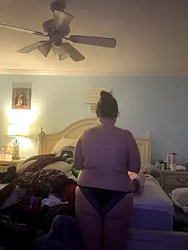 MilfyMrsRobinson online show from September 2025 12:22:02 AM