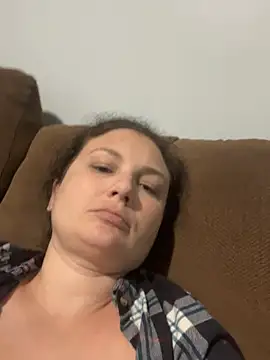 MilfyMrsRobinson online show from October 2025 03:09:02 AM