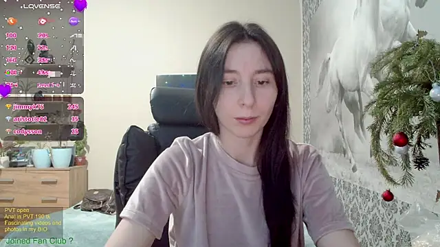 Snapshot of Wowpornoo chatting on December 2024 07:51:01 PM Wowpornoo online show from December 2024 07:51:01 PM