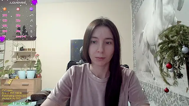 Snapshot of Wowpornoo chatting on January 2025 01:47:01 PM Wowpornoo online show from January 2025 01:47:01 PM