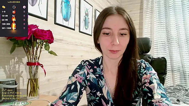 Snapshot of Wowpornoo chatting on March 2025 01:46:02 PM Wowpornoo online show from March 2025 01:46:02 PM