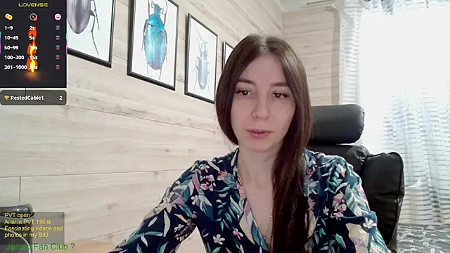 Snapshot of Wowpornoo chatting on March 2025 07:37:02 AM Wowpornoo online show from March 2025 07:37:02 AM