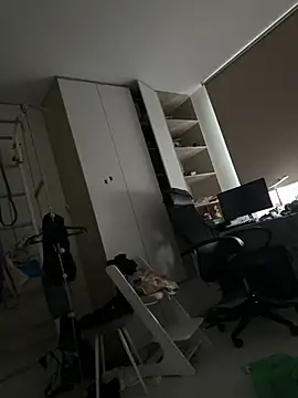 Snapshot of MooonReal chatting on February 2026 03:33:01 AM MooonReal online show from February 2026 03:33:01 AM