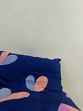 yashzae online show from September 2025 12:29:01 PM