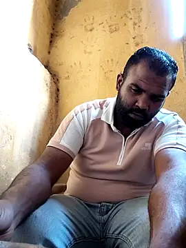 Snapshot of ListedLoin chatting on October 2025 01:34:01 PM ListedLoin online show from October 2025 01:34:01 PM