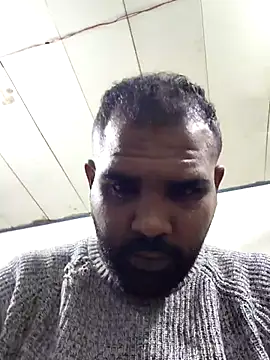 Snapshot of ListedLoin chatting on November 2025 12:27:01 AM ListedLoin online show from November 2025 12:27:01 AM