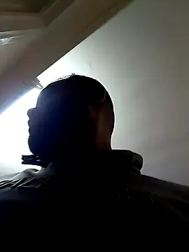 Snapshot of ListedLoin chatting on November 2025 07:30:01 PM ListedLoin online show from November 2025 07:30:01 PM