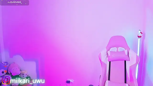 Ahri Elderwood online show from October 2025 03:37:02 AM