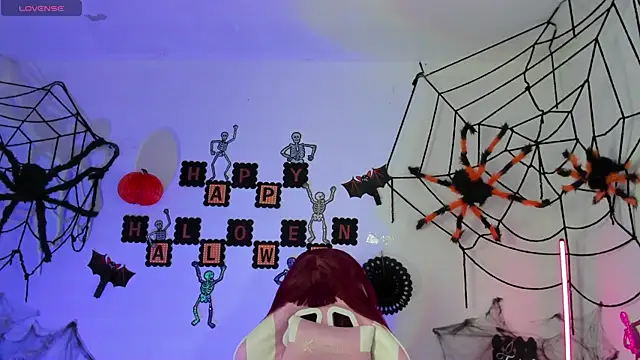 Ahri Elderwood online show from October 2025 04:34:02 AM