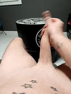 Snapshot of killminou chatting on January 2025 10:01:01 PM killminou online show from January 2025 10:01:01 PM