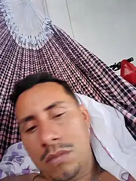Snapshot of luissilva0071 chatting on March 2025 11:00:02 PM luissilva0071 online show from March 2025 11:00:02 PM