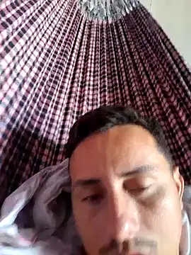 Snapshot of luissilva0071 chatting on March 2025 04:54:02 PM luissilva0071 online show from March 2025 04:54:02 PM