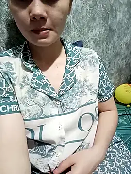 Ngoc-Trinh online show from March 2026 01:22:01 AM