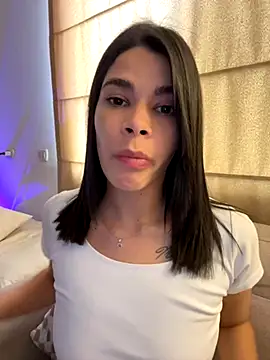 DaryRos online show from November 2025 09:38:02 PM