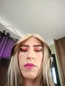 tevenwhiite online show from April 2026 10:32:01 PM