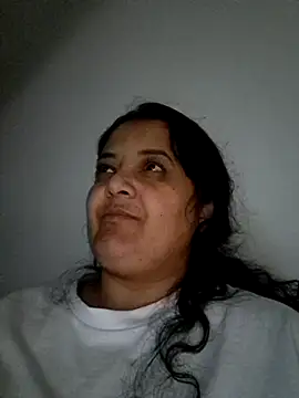 sarahhh1987 online show from October 2025 04:22:01 PM