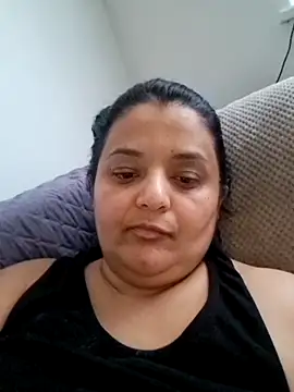 sarahhh1987 online show from April 2026 05:40:01 AM