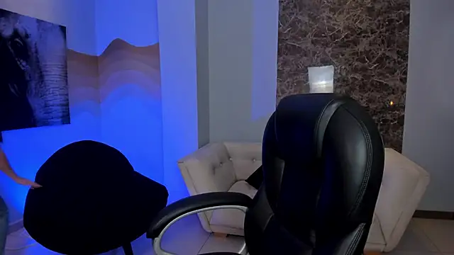 Snapshot of AliceHarper_ chatting on October 2025 07:12:01 PM AliceHarper online show from October 2025 07:12:01 PM