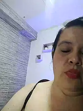 Snapshot of lunanataly chatting on March 2025 08:19:02 PM lunanataly online show from March 2025 08:19:02 PM