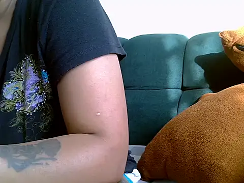 NATASHA LUCKY online show from April 2026 05:12:02 AM