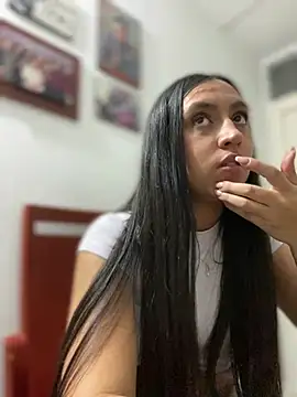 Salome golvert online show from January 2025 10:46:02 PM