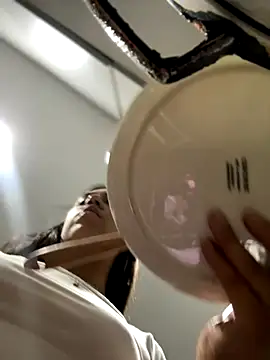 Salome golvert online show from September 2025 12:22:02 AM