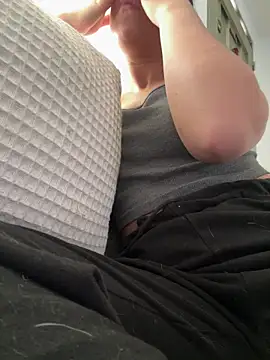 Salome golvert online show from December 2025 04:14:01 PM