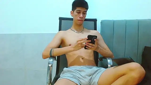 jhony-sex online show from March 2026 04:40:01 AM