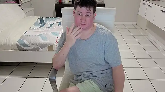 Lorenzo hernandez online show from December 2025 03:39:01 PM