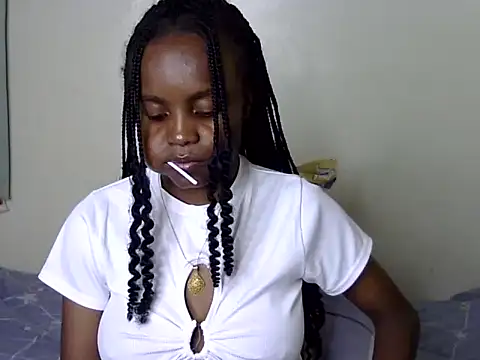 Snapshot of ebony_liza chatting on February 2025 03:56:01 PM ebony liza online show from February 2025 03:56:01 PM