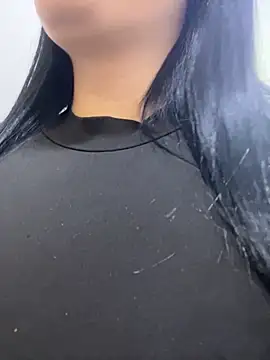 Snapshot of IrisBaker chatting on October 2025 09:38:02 PM IrisBaker online show from October 2025 09:38:02 PM